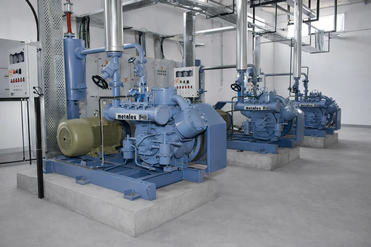Turnkey cold storage plant installation with compressor and control panel package